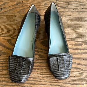 Like NEW! Frances Valentine grey embossed texture block heel leather bow  10